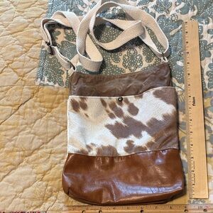 4 Pocket Brown and Cream Crossbody Bag